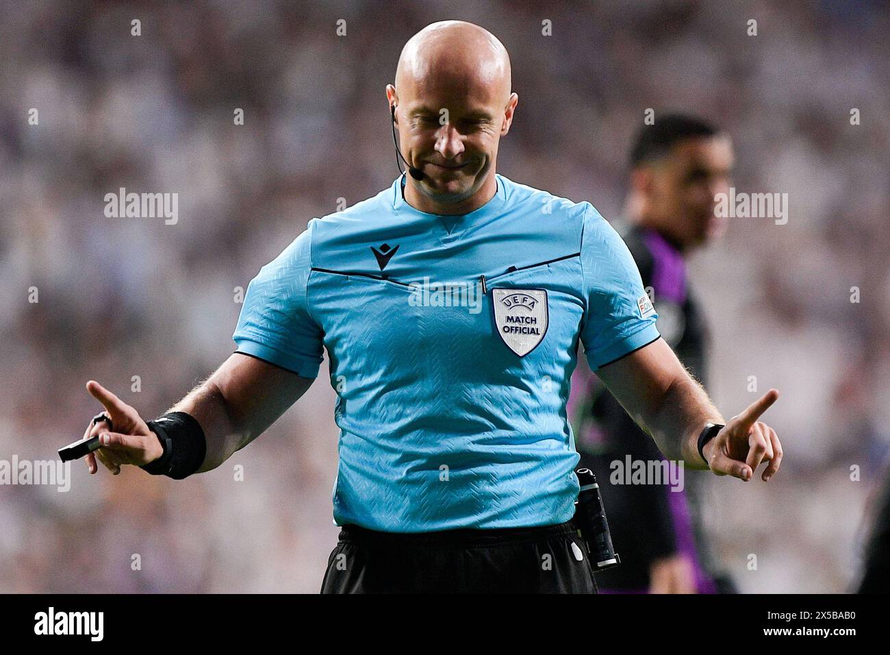 Madrid, Spain. 08th May, 2024. MADRID, SPAIN - MAY 8: Referee Szymon Marciniak during the Semi-final Second Leg - UEFA Champions League 2023/24 match between Real Madrid and FC Bayern Munchen at Estadio Santiago Bernabeu on May 8, 2024 in Madrid, Spain. (Photo by Pablo Morano/BSR Agency) Credit: BSR Agency/Alamy Live News Stock Photo