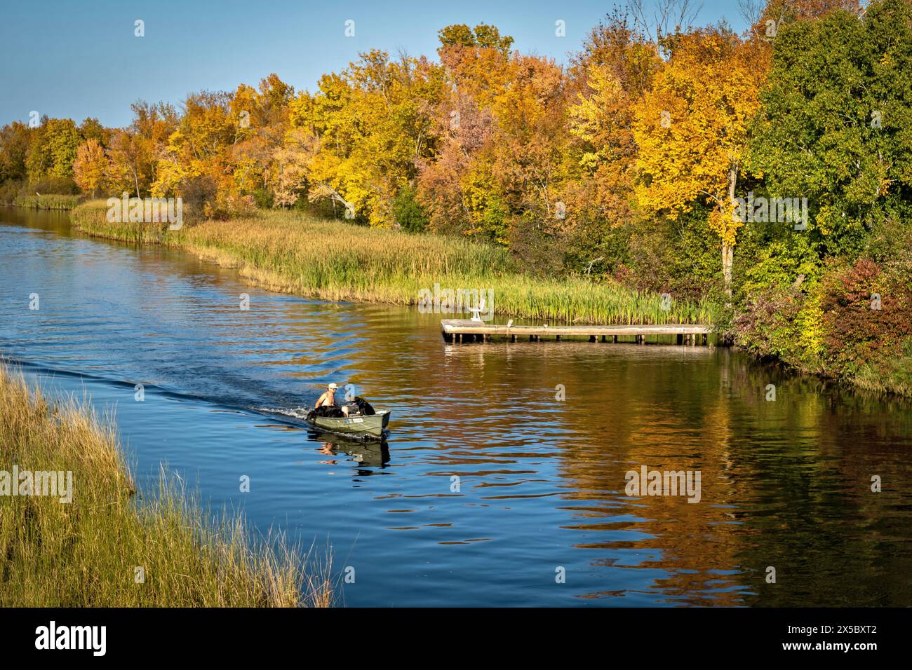 Colorful river landscape hi-res stock photography and images - Alamy