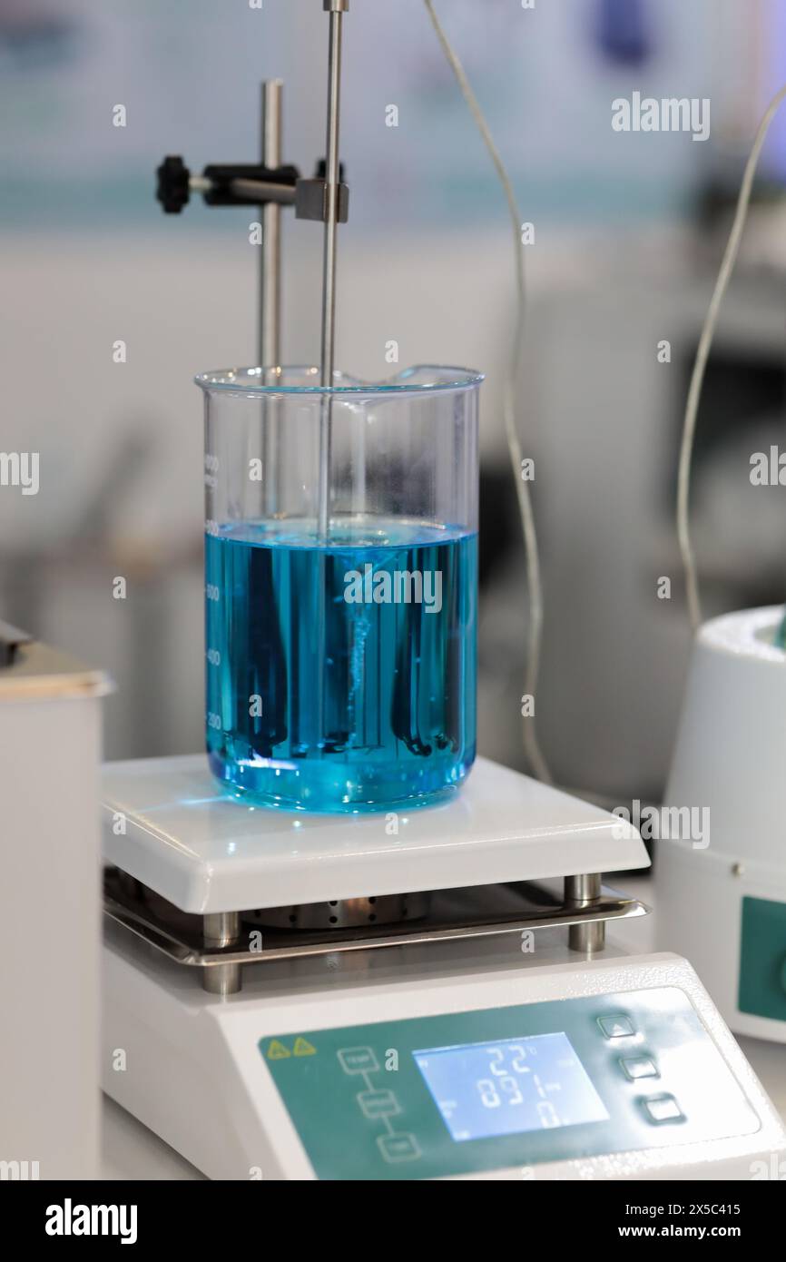 Benchtop laboratory vortex mixer or stirrer with