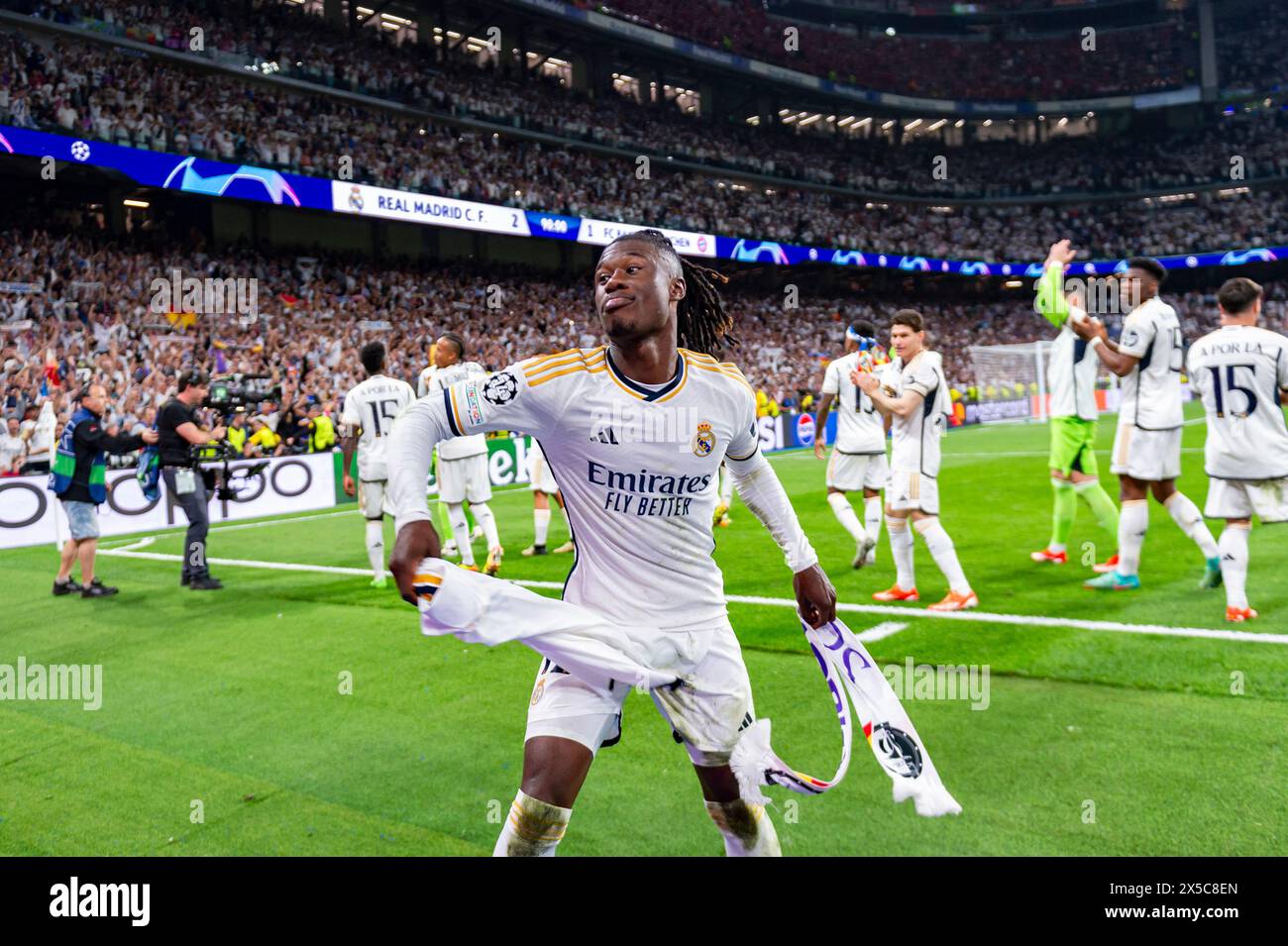 Madrid, Madrid, Spain. 8th May, 2024. MADRID, SPAIN - MAY 8: Eduardo Camavinga of Real Madrid seen celebrating the victory at the end of the UEFA Champions League semi-final second leg match between Real Madrid and FC Bayern Munchen at Estadio Santiago Bernabeu on May 8, 2024 in Madrid, Spain. (Credit Image: © Alberto Gardin/ZUMA Press Wire) EDITORIAL USAGE ONLY! Not for Commercial USAGE! Stock Photo