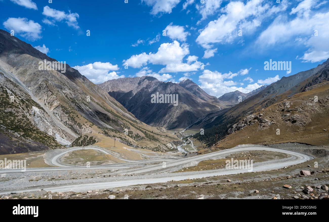 Mountain pass to Kumtor, Kara-Say, Tian Shan, Kyrgyzstan Stock Photo