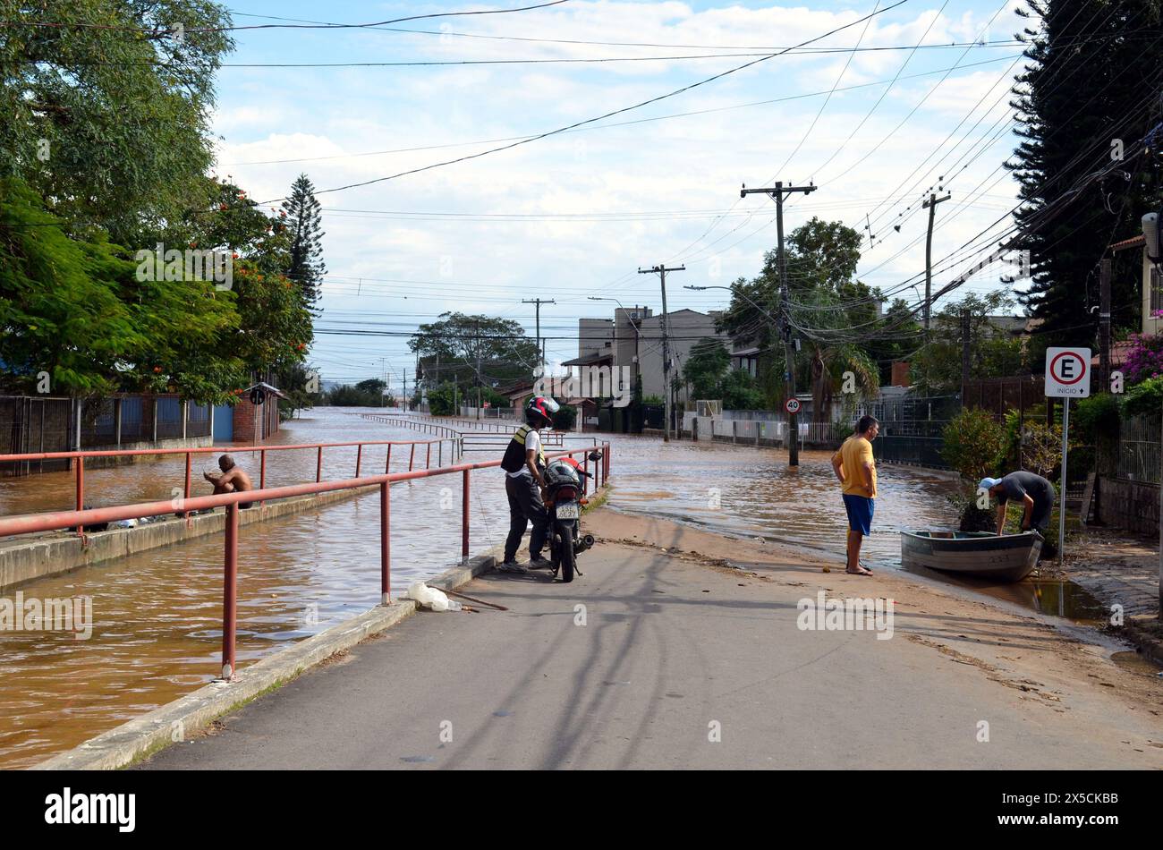 May 8, 2024, Porto Alegre, Rio Grande Do Sul, Brasil: Porto Alegre (RS), 05/08/2024 Ã¢â‚¬' RAIN/WEATHER/FLOOD/RS Ã¢â‚¬' Record of damage caused by flooding in the Historic Center and South Zone region of the city of Porto Alegre, this Wednesday (8). There is an intense effort by volunteers, public security bodies and the Armed Forces to help the population of Rio Grande do Sul that finds itself in a situation of public calamity, following the heavy rains that have hit the state of Rio Grande do Sul since last week. (Foto: Marcelo Oliveira/Thenews2/Zumapress) (Credit Image: © Marcelo Olivei Stock Photo