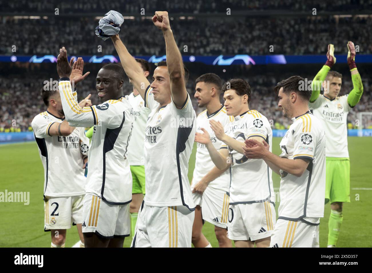 Players of Real Madrid celebrate the victory following the UEFA ...
