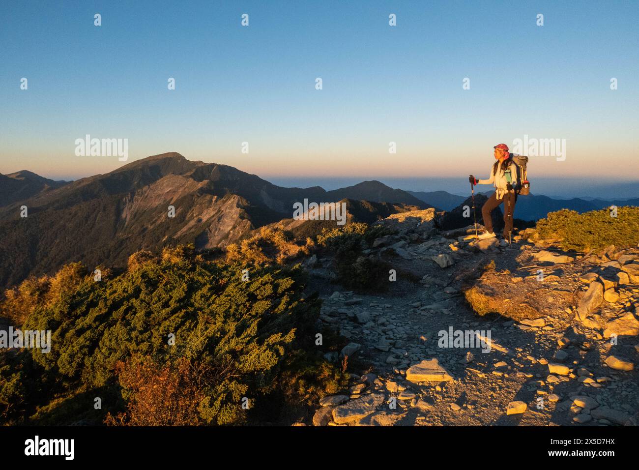Trekking the Jiaming Lake Trail at sunrise, Taitung, Taiwan Stock Photo ...