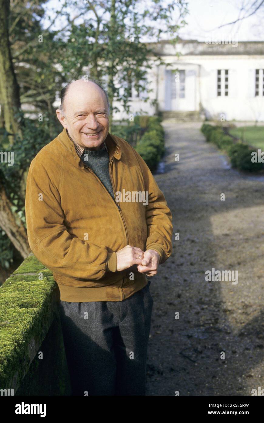 Jacques ellul hi-res stock photography and images - Alamy
