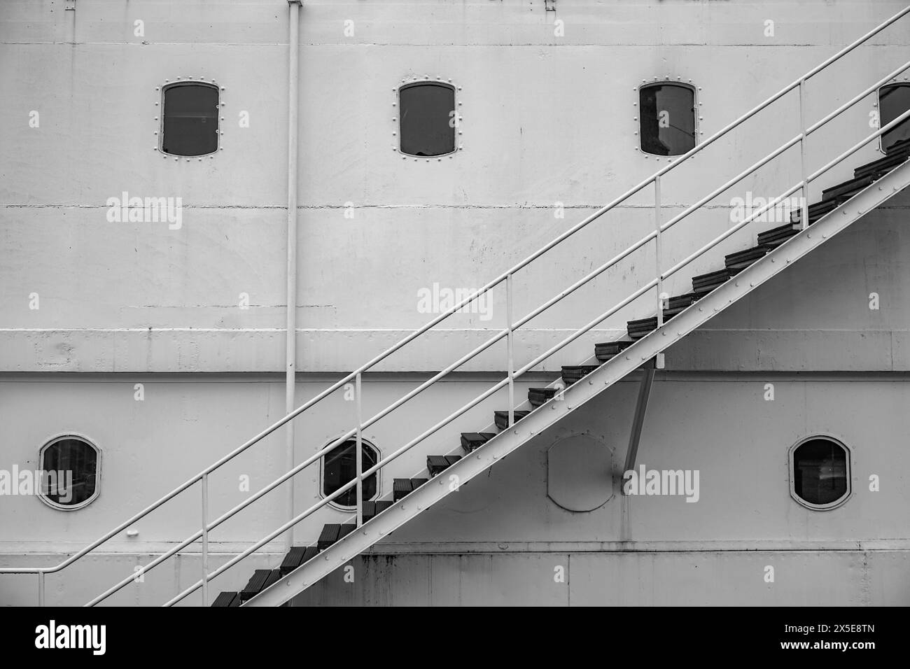 A staircase on the outside of a ship Stock Photo - Alamy