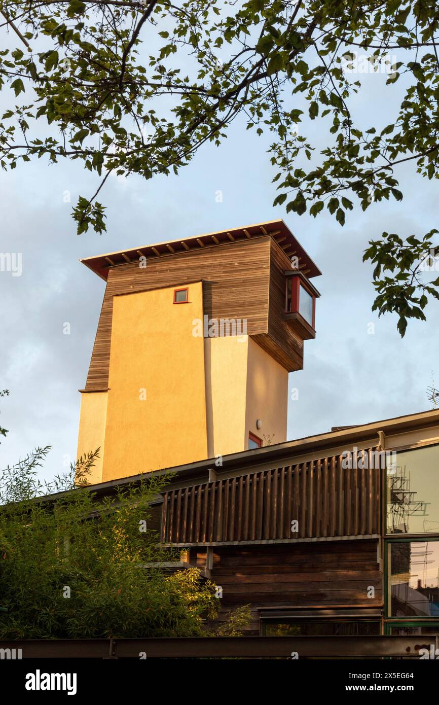 Distance view showing the lookout section of the house. Straw Bale