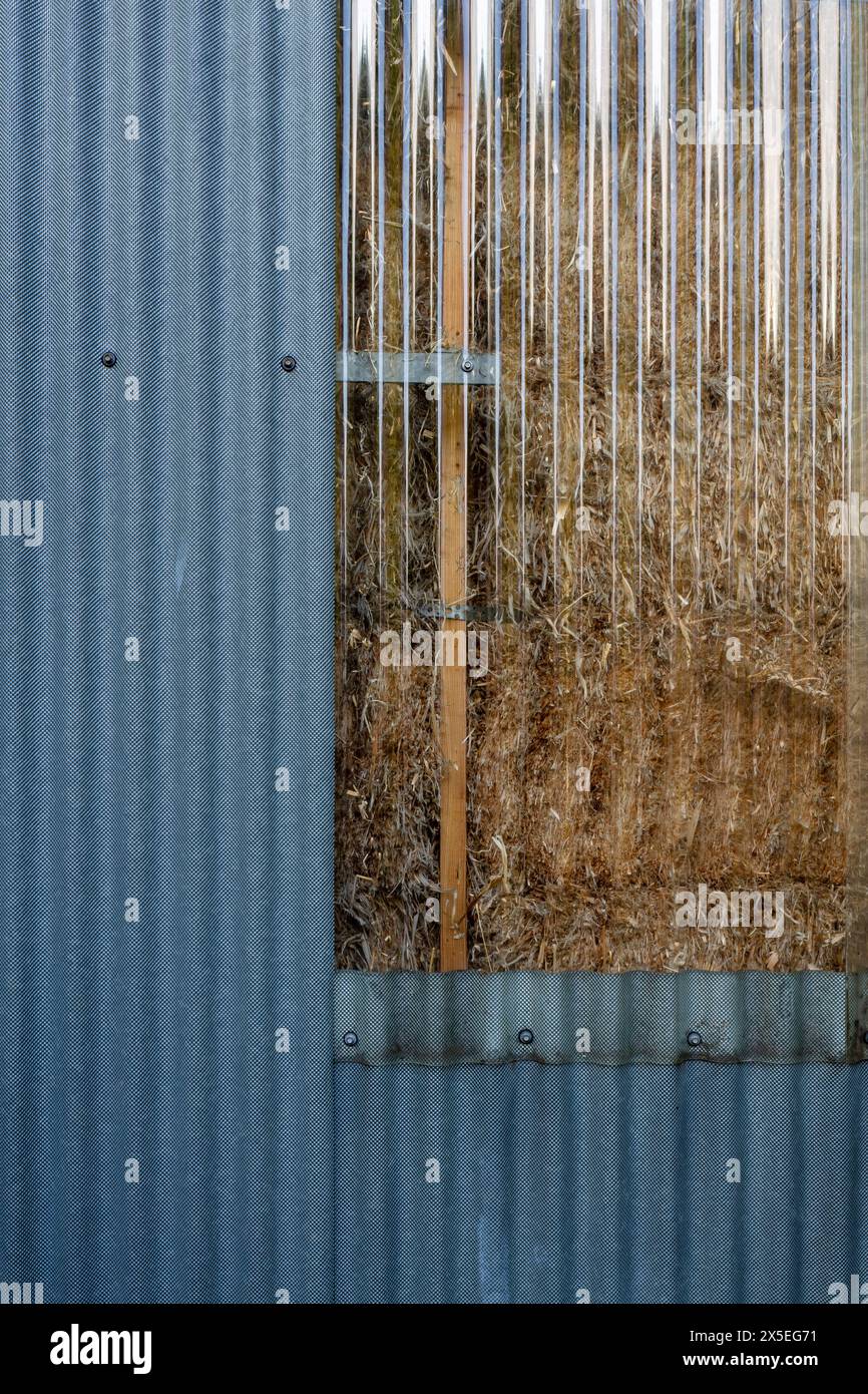 Detail of the transparent corrugated section with the straw visible