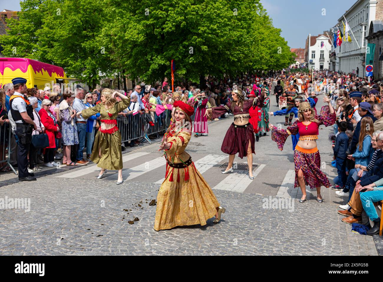 Brugge, Belgium. 09th May, 2024. volunteers are dressed up as historical people during the Holy Blood Procession (Heilige Bloedprocessie - Procession Saint-Sang) event, on Thursday 09 May 2024 in Brugge. During the procession, the relic of the Holy blood is carried from the Holy blood basilica to the Holy Saviour cathedral through the city center of Bruges. BELGA PHOTO KURT DESPLENTER Credit: Belga News Agency/Alamy Live News Stock Photo