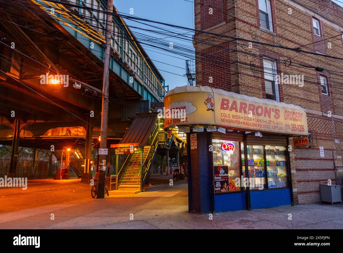 New York City, NY, USA, Retro Store Fronts, Grocery Store, Street Scenes in Brooklyn, Gravesend Neighborhood Stock Photo