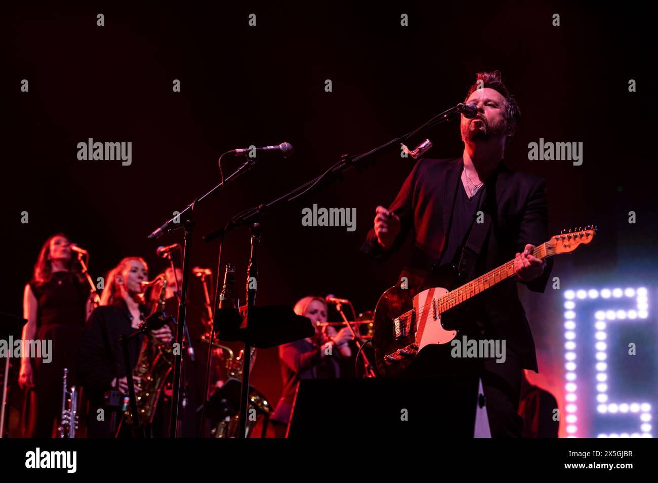 London, United Kingdom. 9th May 2024. Elbow perform live at the O2 Arena. .Cristina Massei/Alamy live news Stock Photo