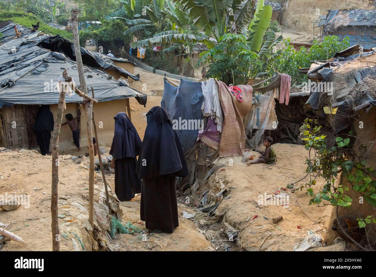 Bangladesh, Cox's Bazar. Muslim women in the Kutupalong Rohingya Refugee Camp. (Editorial use only) Stock Photo