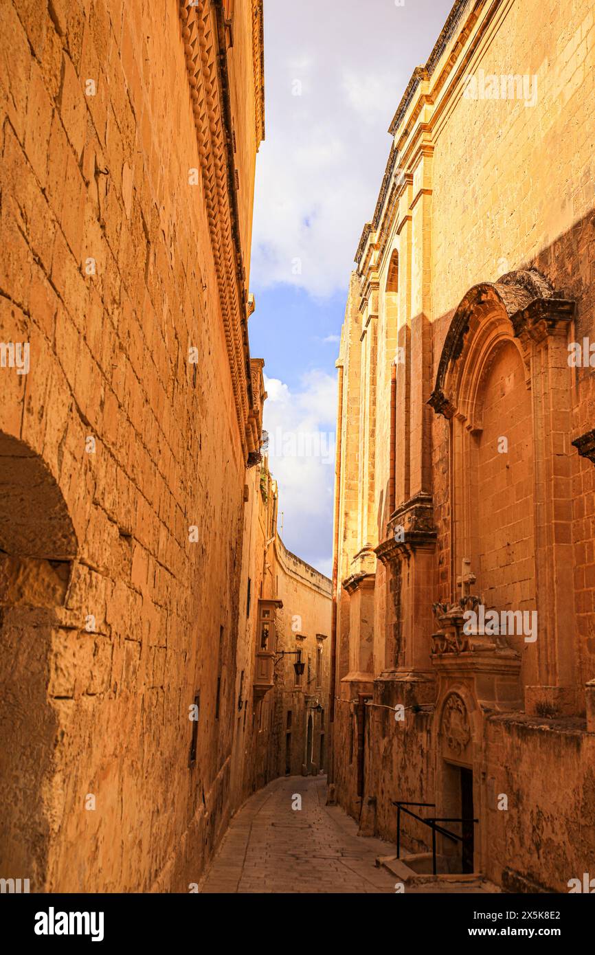 mdina-malta-old-town-limestone-narrow-corridor-stock-photo-alamy