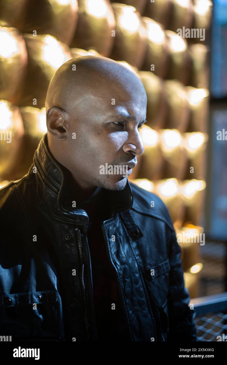 Man in leather jacket side view hi res stock photography and images Alamy