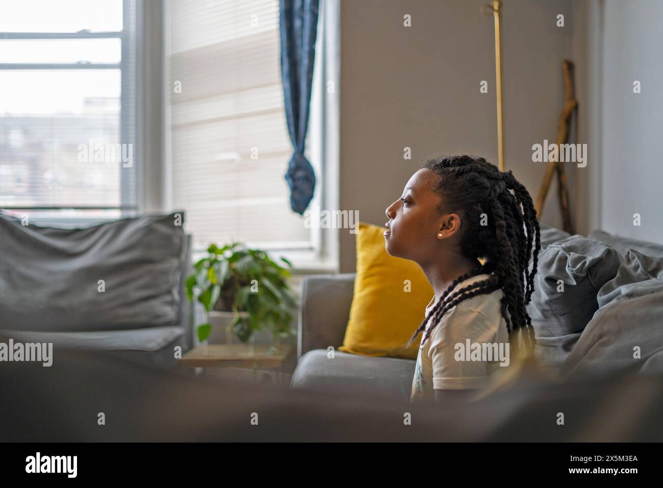 African girl profile hi-res stock photography and images - Alamy