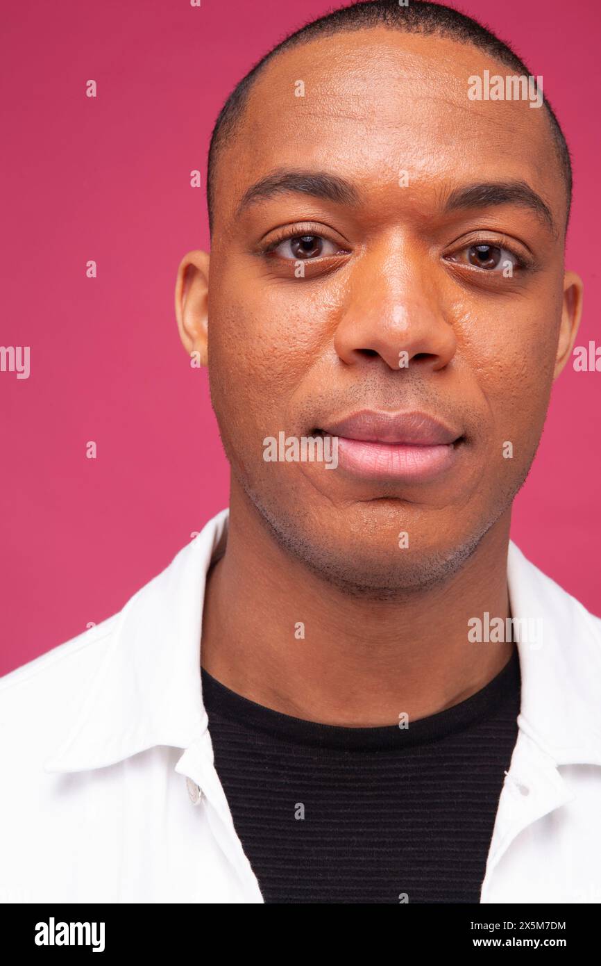 Headshot man hi-res stock photography and images - Alamy