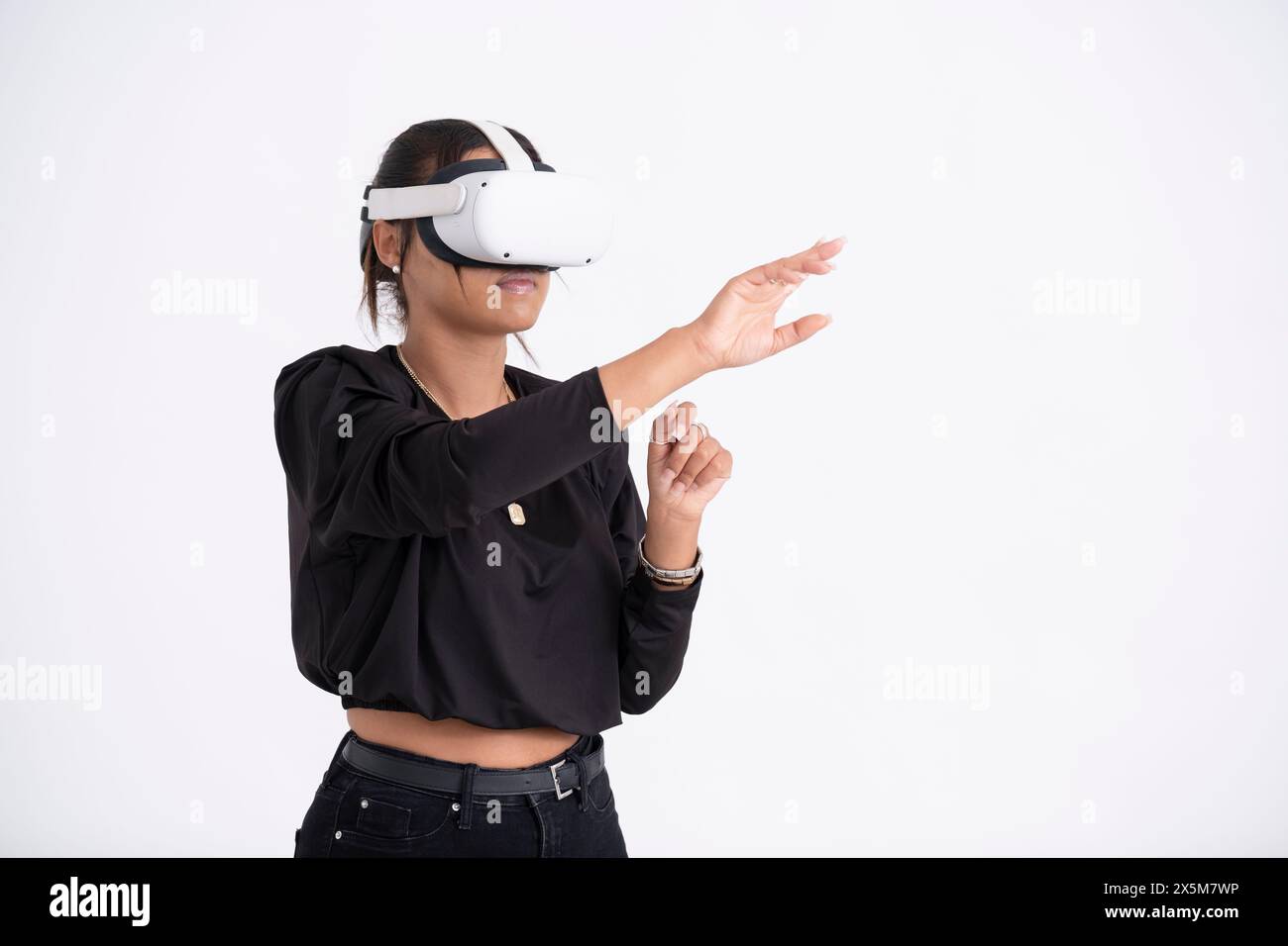 Woman wearing white vr hi-res stock photography and images - Alamy