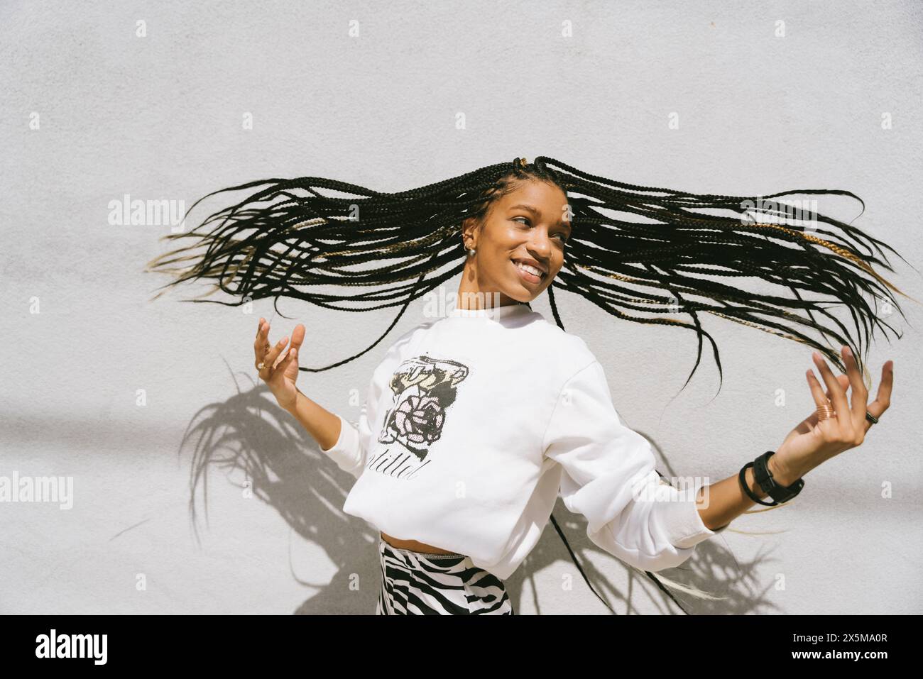 Young african woman dreadlocks hi-res stock photography and images - Alamy