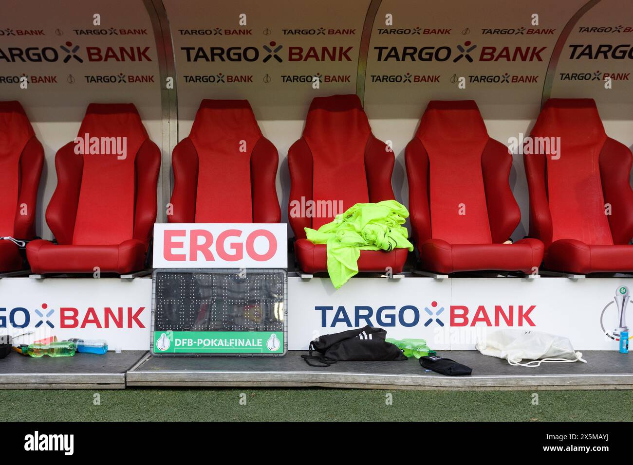 Ergo Lettering Substitution board signage hi-res stock photography and images - Alamy