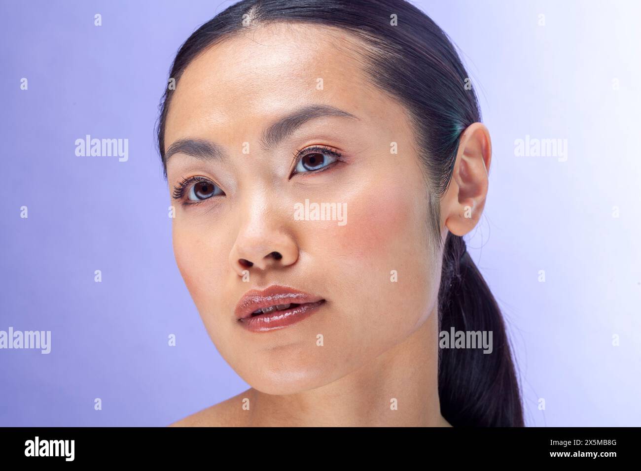 Studio portrait of asian woman hi-res stock photography and images - Alamy