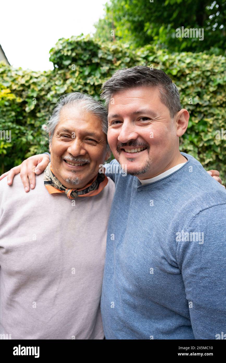 Senior adult 70s hi-res stock photography and images - Alamy