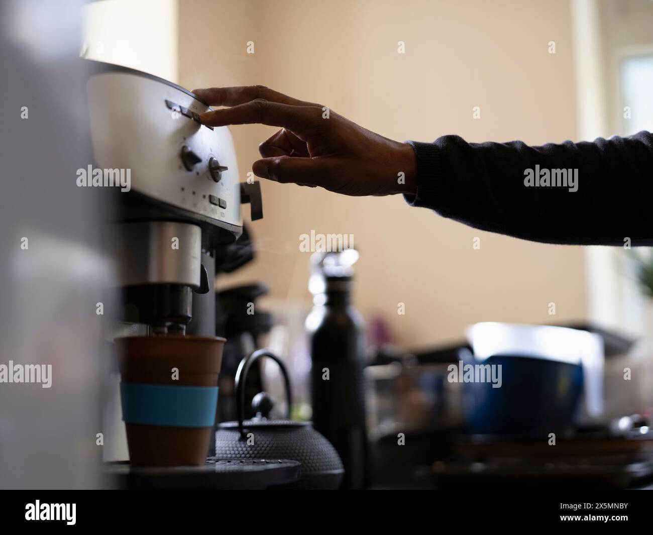 Domestic coffee maker preparing espresso hi-res stock photography and ...