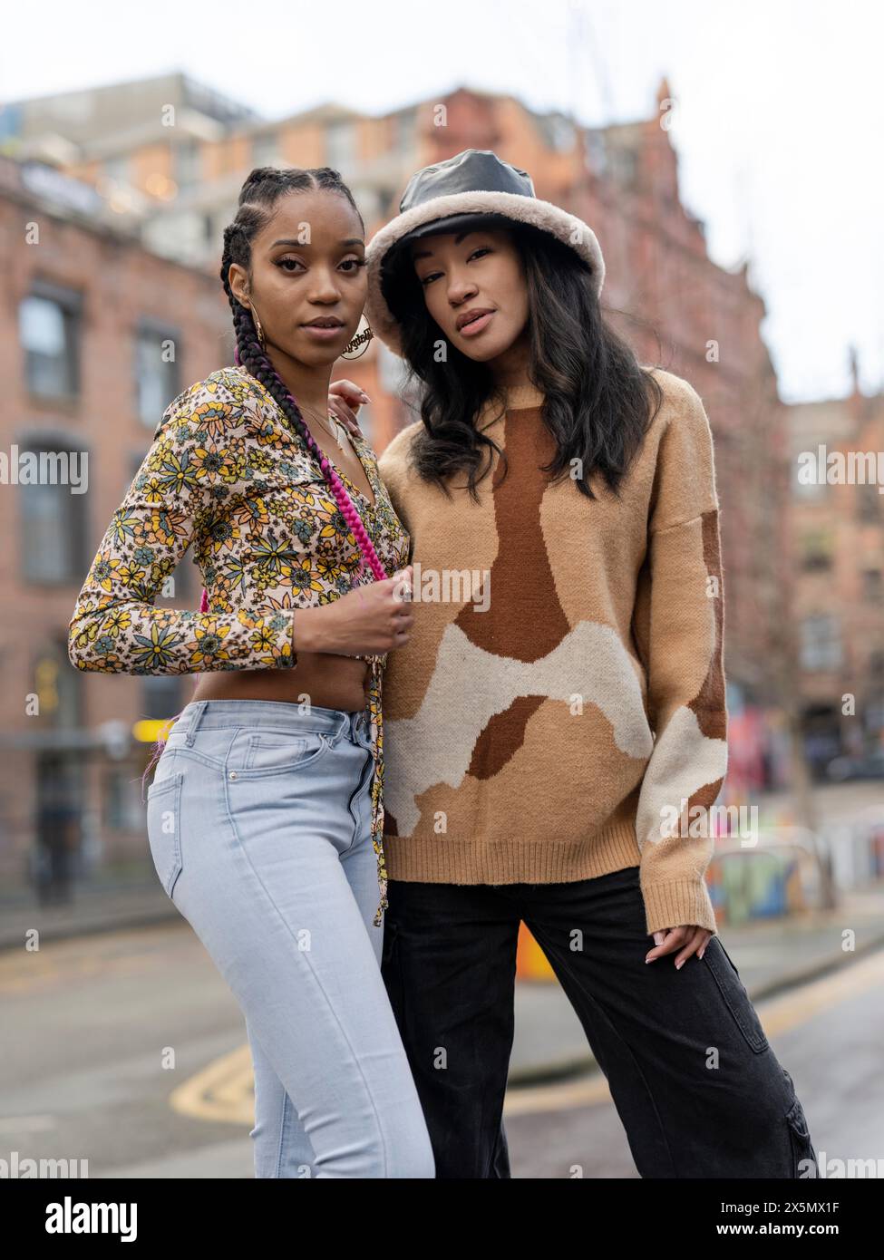 Portrait two african women in hi-res stock photography and images - Alamy