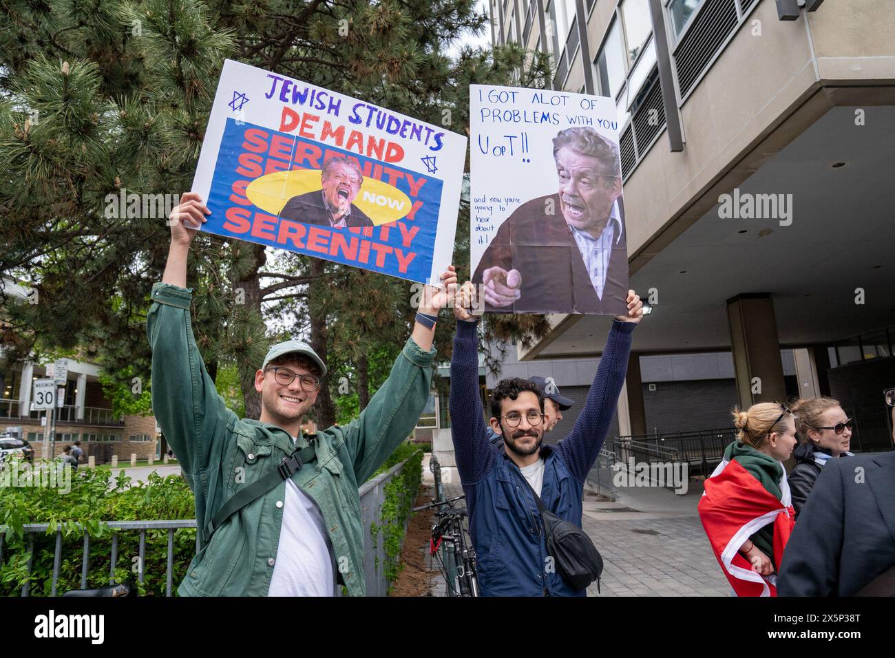 Funny placards hi-res stock photography and images - Alamy, image size:1300x956