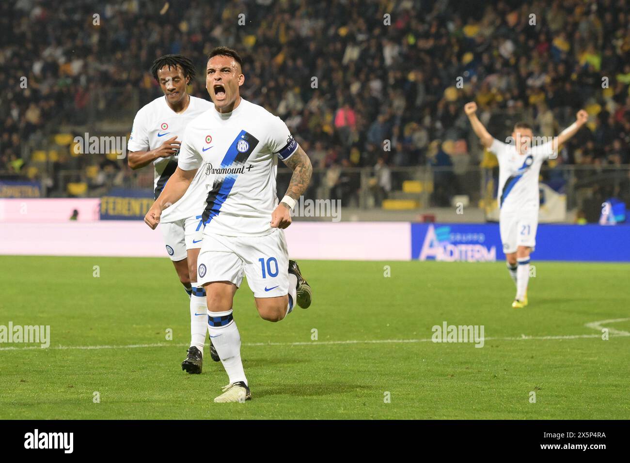 Stadio Benito Stirpe, Frosinone, Italy. 10th May, 2024. Serie A Football; Frosinone versus Inter Milan; Lautaro Martinez of Inter Milan celebrates after scoring the goal for 0-4 in the 80th minute Credit: Action Plus Sports/Alamy Live News Stock Photo