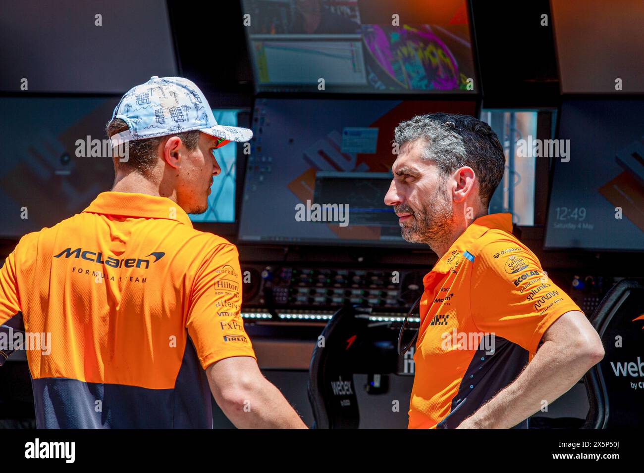 McLaren F1 Team Andrea Stella (ITA) Team Manage Oscar Piastri (AUS) McLaren  MCL38 - Mercedes during FORMULA 1 CRYPTO.COM MIAMI GRAND PRIX, Miami Stock  Photo - Alamy