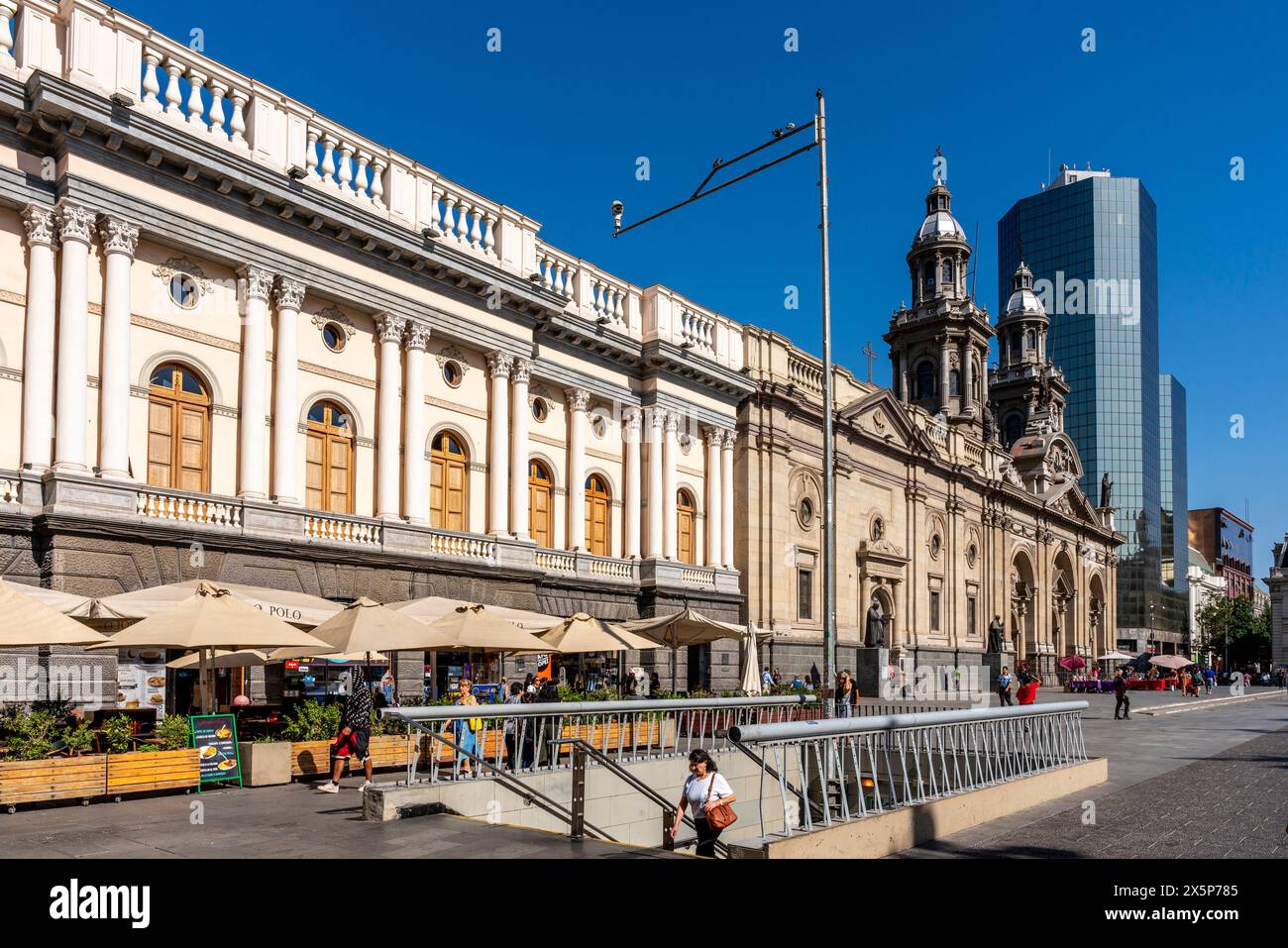 Plaza de Armas Metro Exit and Historical Buildings On The Plaza de Armas, Santiago, Chile. Stock Photo