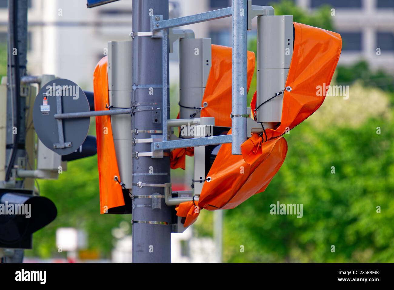 Vorsicht. Die Ampel ist kaputt. München Bayern Deutschland *** Caution