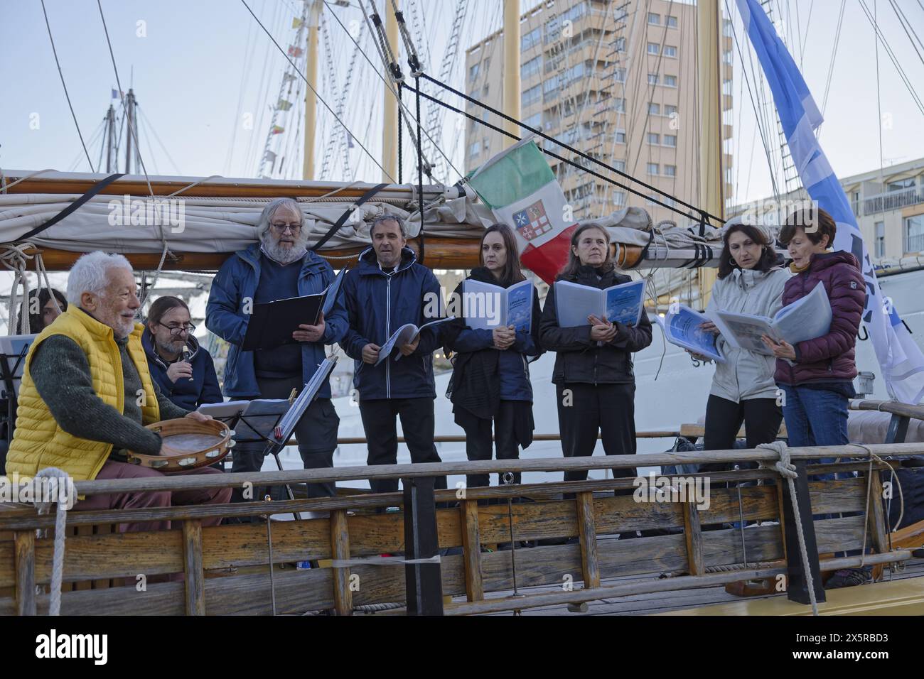 Sete, France. 28th March, 2024. Group of singers attend the Escale à Sete, the meeting place for tall ships in Sete, France Stock Photo