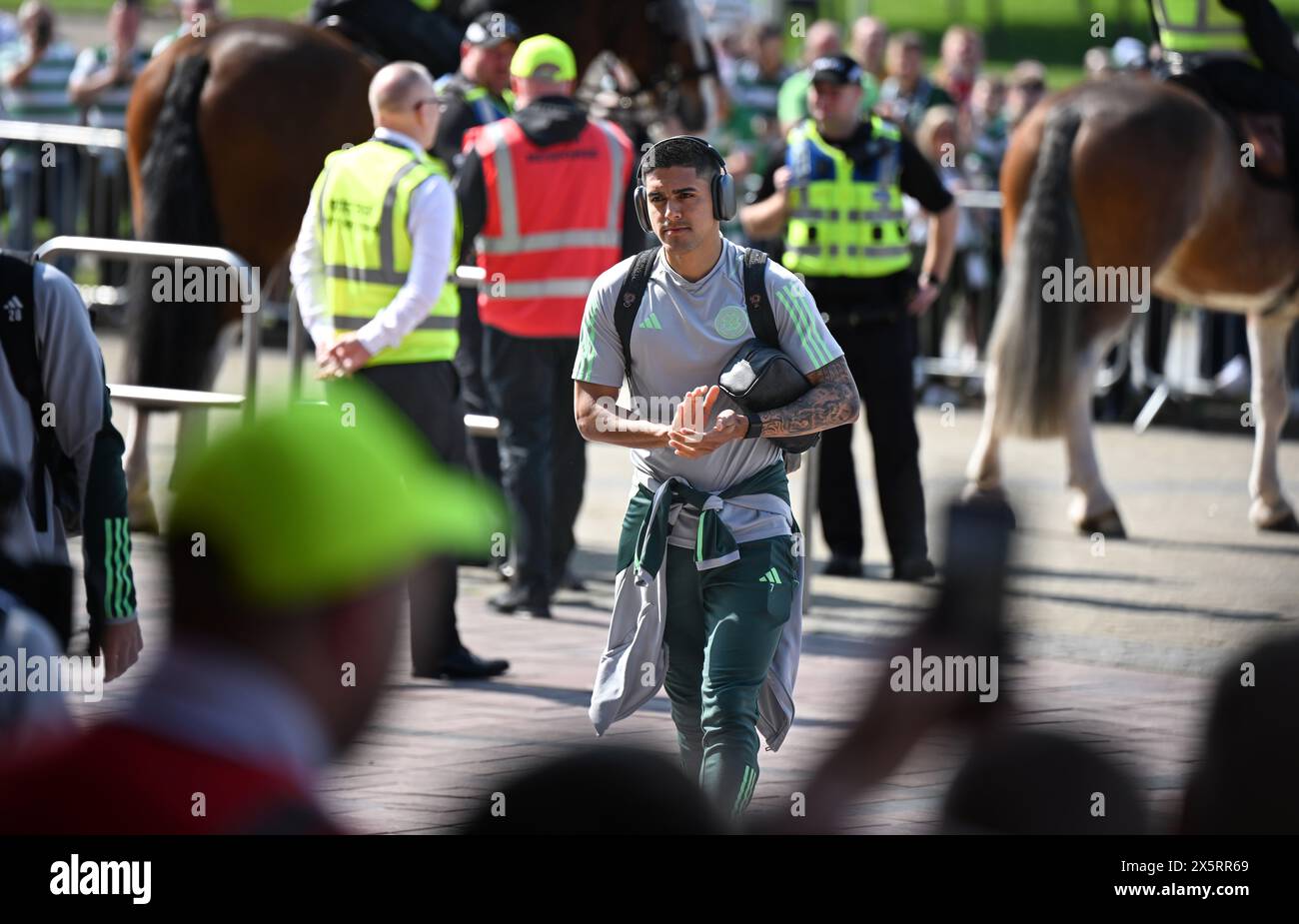 Glasgow, UK. 11th May, 2024. Luis Palma of Celtic arrive on the team bus before the Scottish Premiership match at Celtic Park, Glasgow. Picture credit should read: Neil Hanna/Sportimage Credit: Sportimage Ltd/Alamy Live News Stock Photo