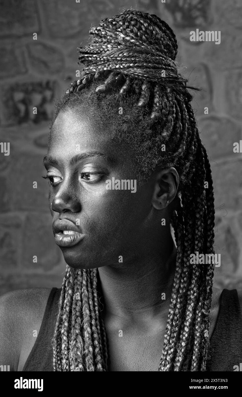 studio portrait of a beautiful black girl Stock Photo - Alamy