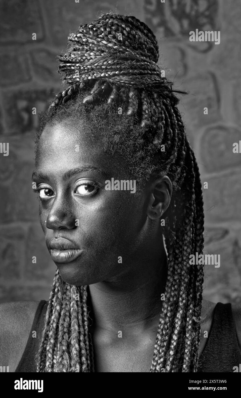 studio portrait of a beautiful black girl Stock Photo - Alamy