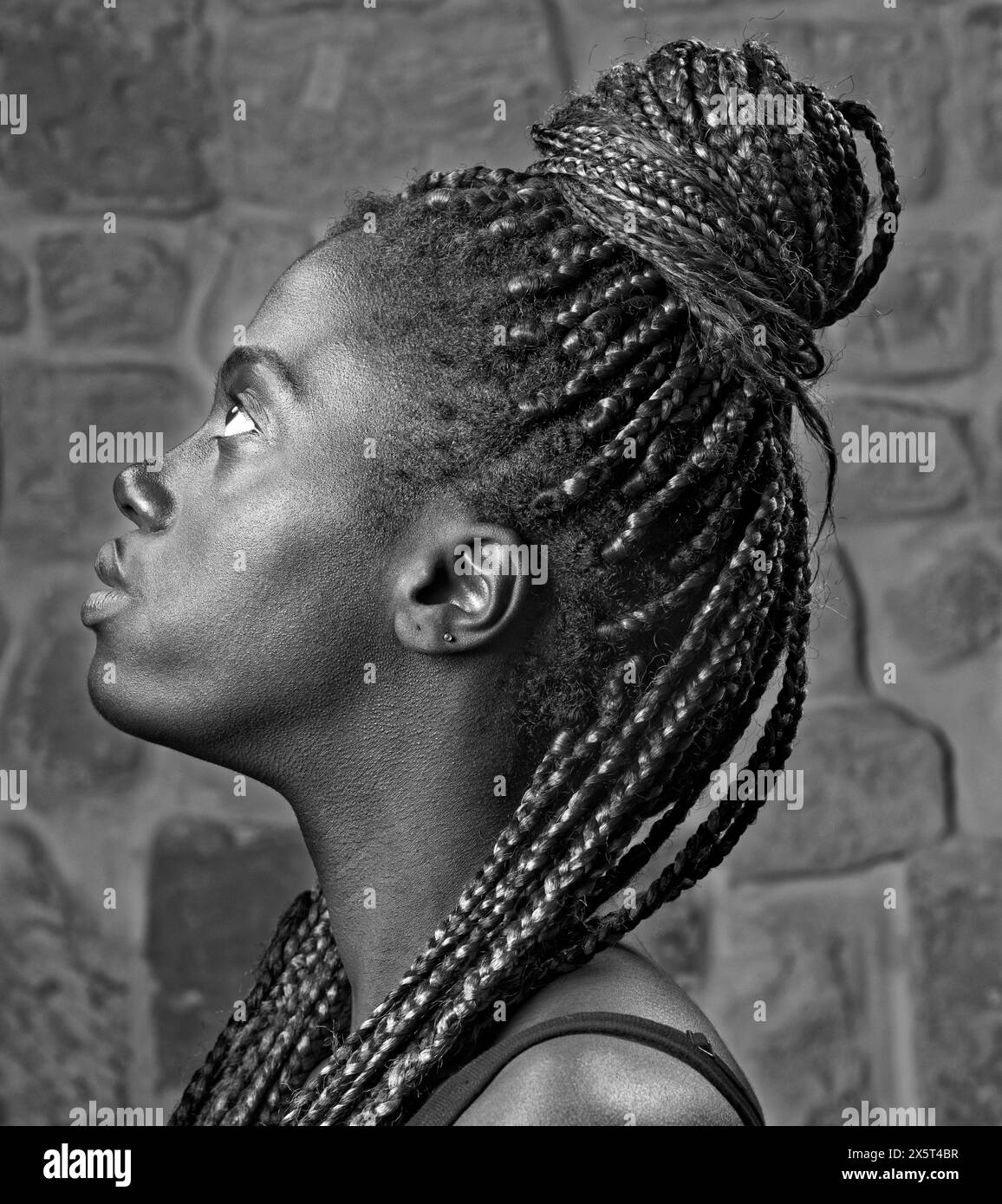 studio portrait of a beautiful black girl Stock Photo - Alamy