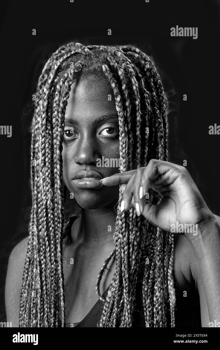 studio portrait of a beautiful black girl Stock Photo - Alamy
