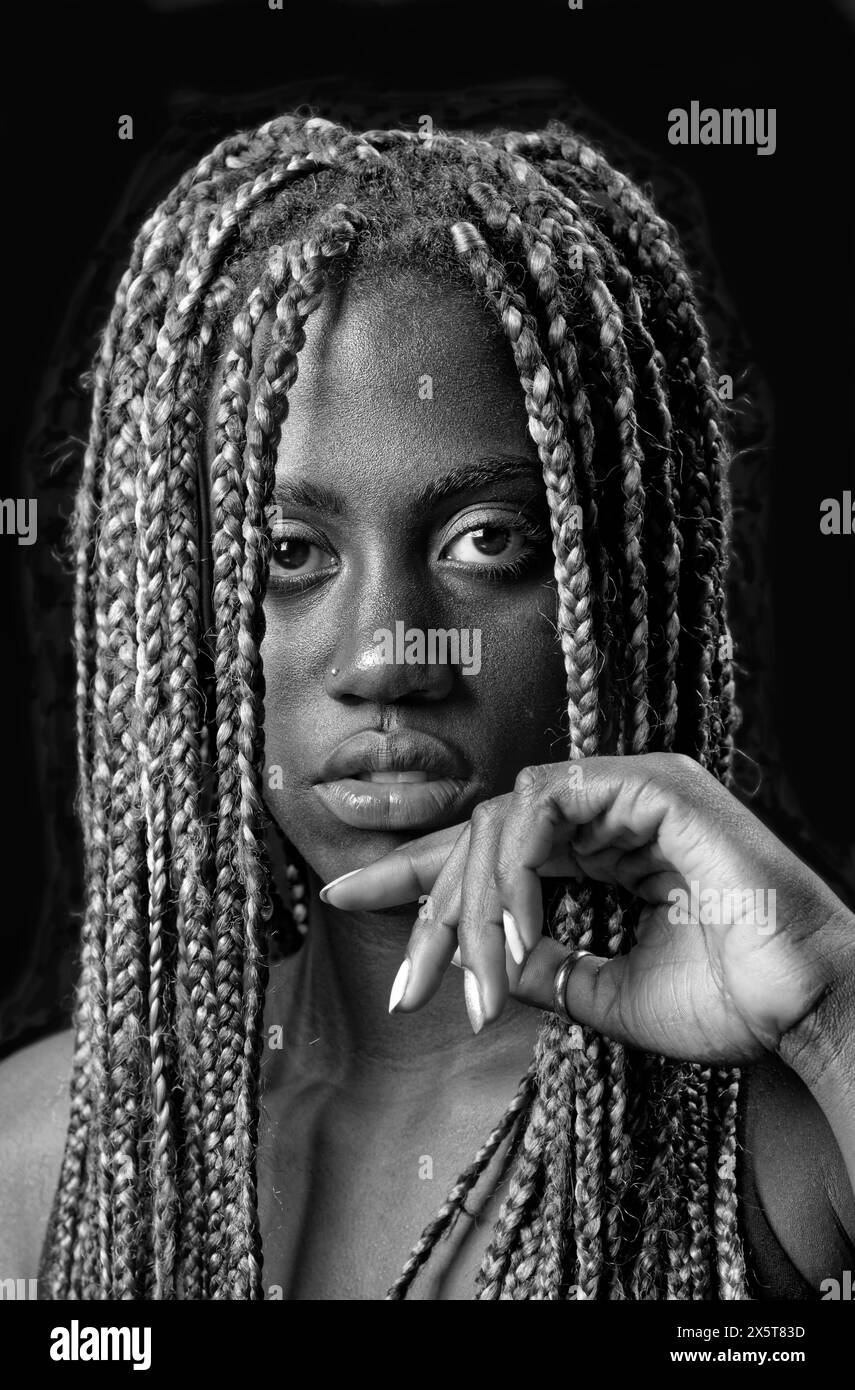studio portrait of a beautiful black girl Stock Photo - Alamy