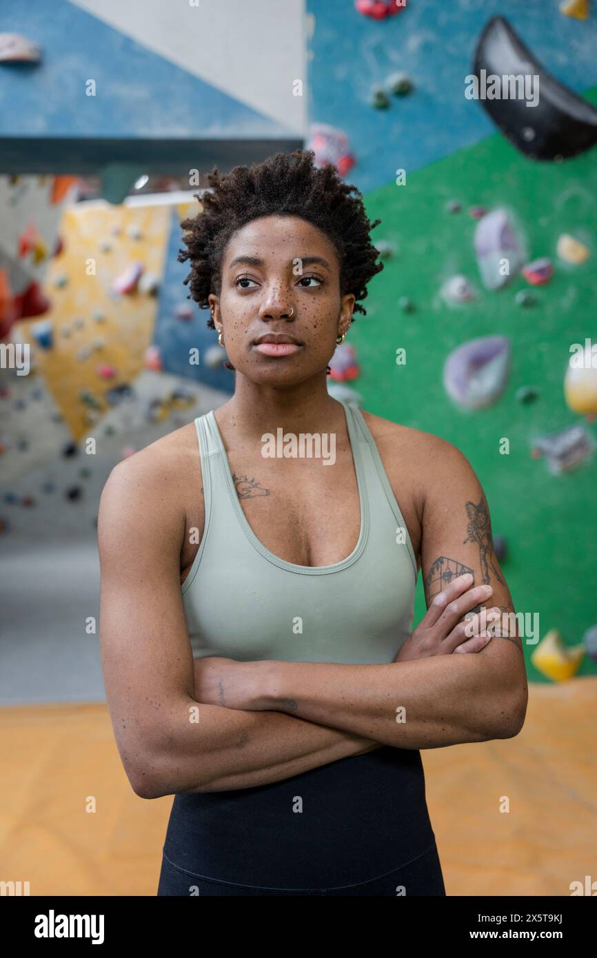 Muscular woman arms crossed hi-res stock photography and images - Alamy