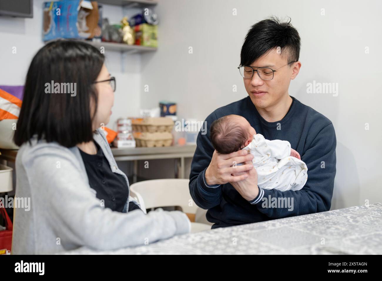 Two parents hi-res stock photography and images - Alamy