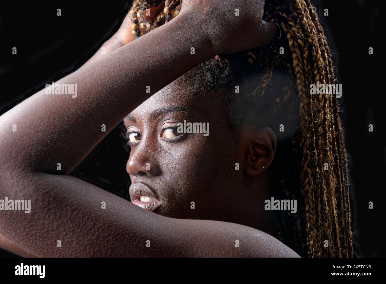 studio portrait of a beautiful black girl Stock Photo - Alamy