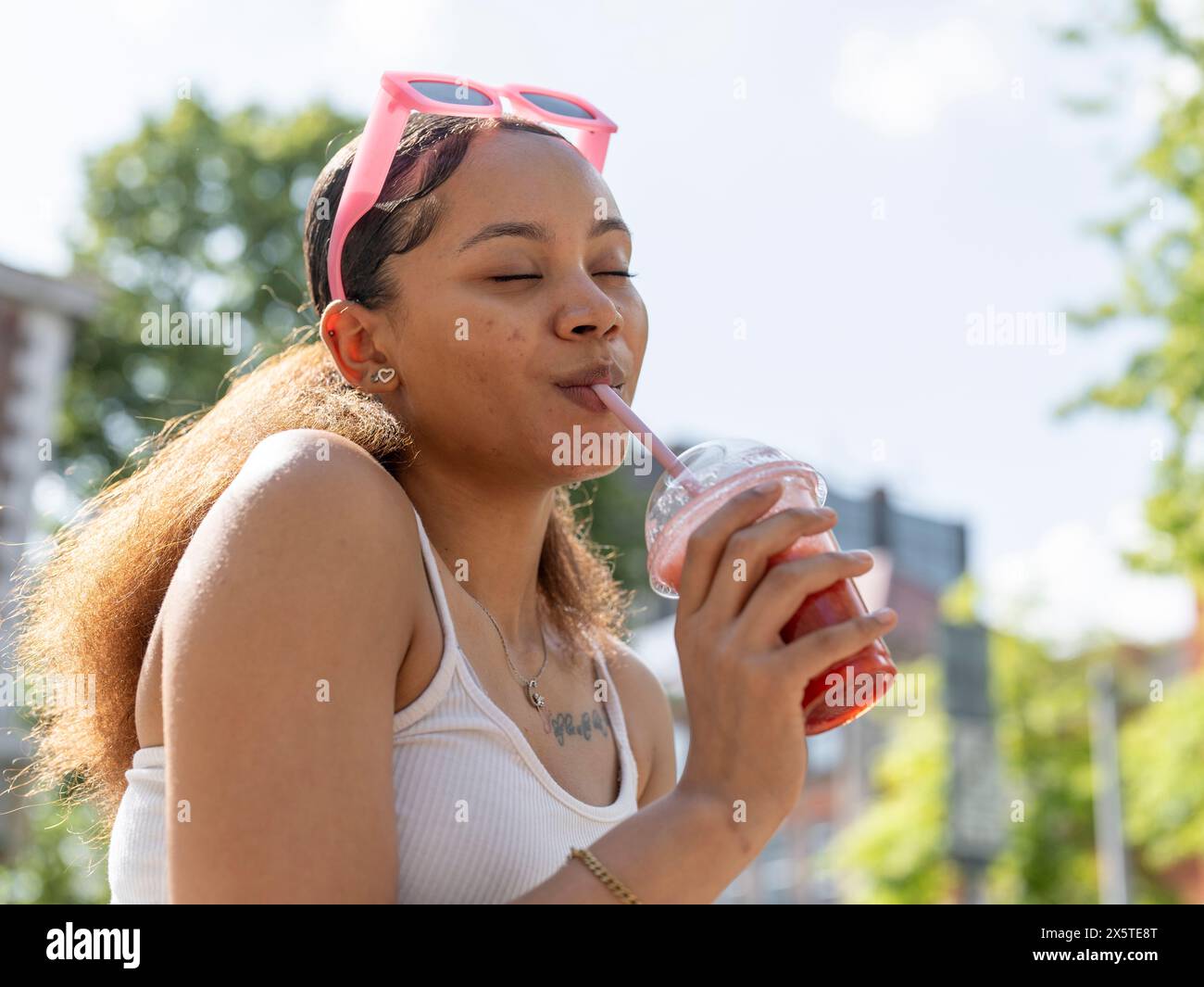 Side view portrait cheerful young hi-res stock photography and images ...