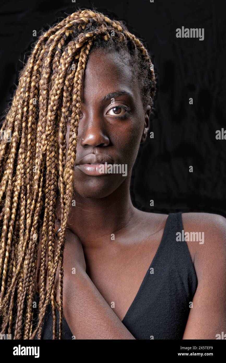 studio portrait of a beautiful black girl Stock Photo - Alamy