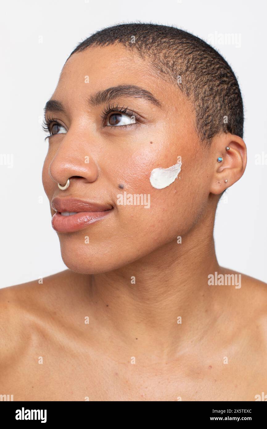 Woman with mole on face hi-res stock photography and images - Alamy, image size:866x1390