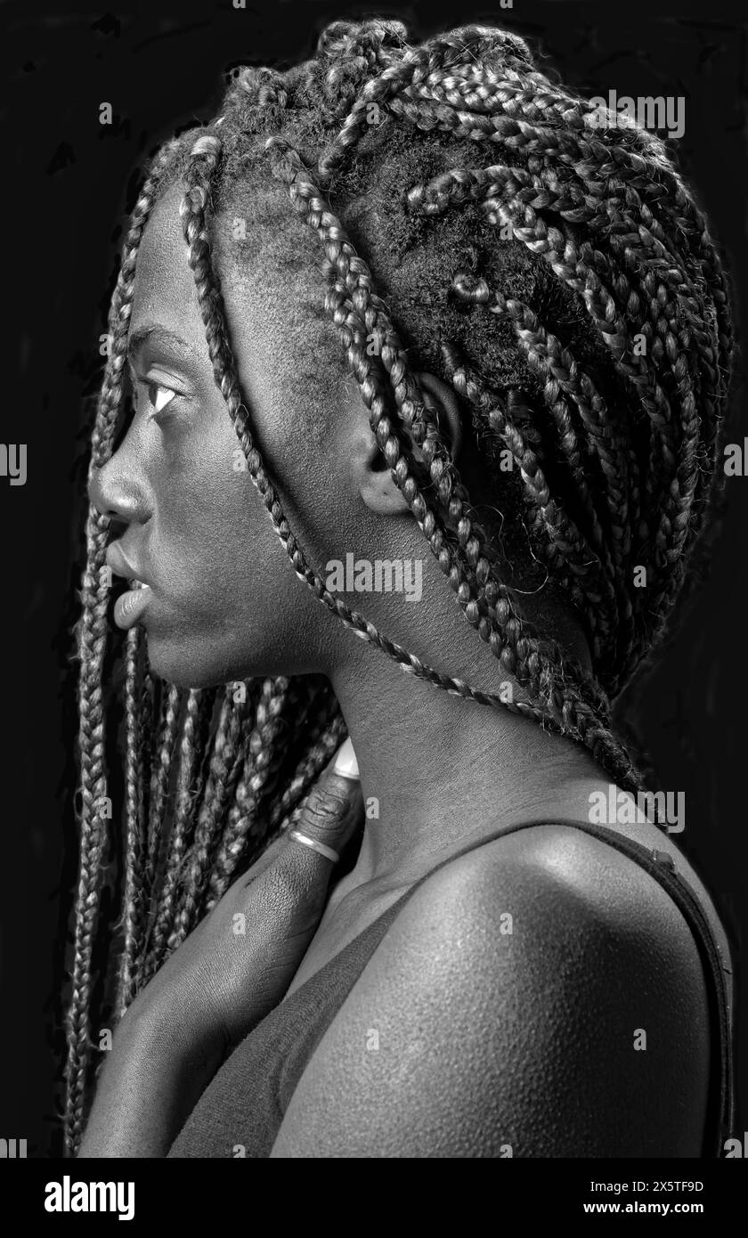 studio portrait of a beautiful black girl Stock Photo - Alamy
