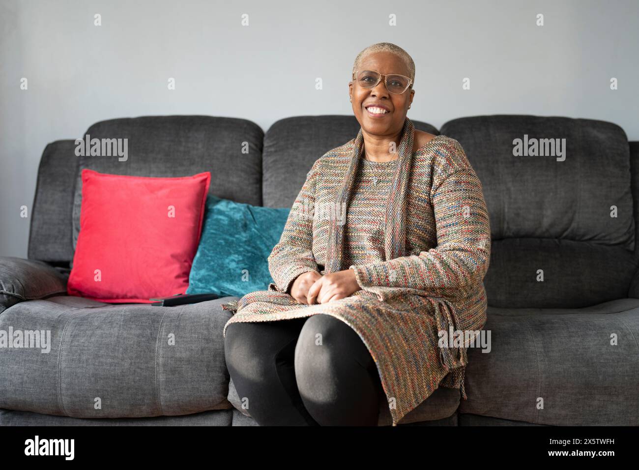 Beautiful mature woman in eyeglasses hi-res stock photography and ...