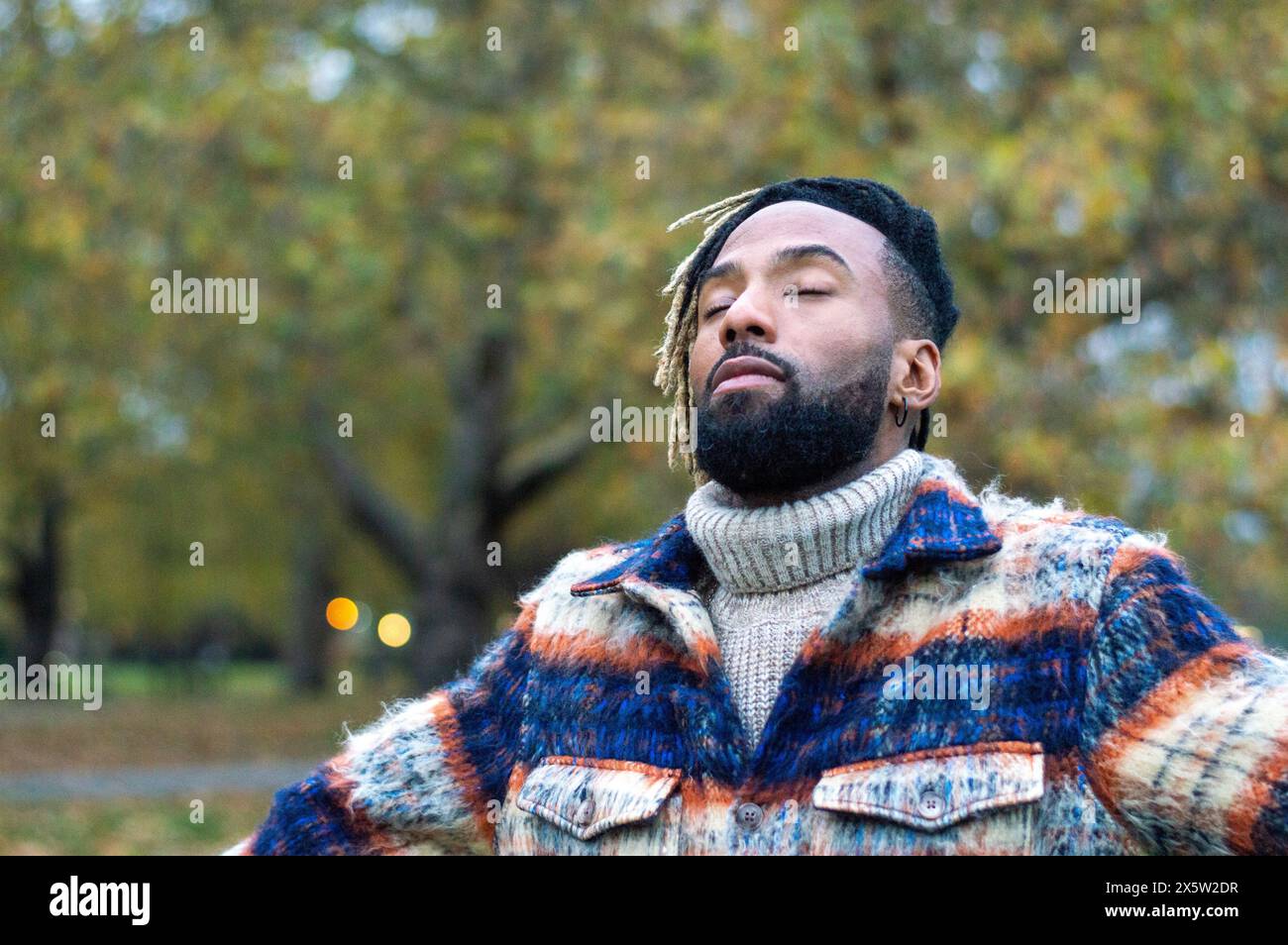 Mid adult man eyes hi-res stock photography and images - Alamy