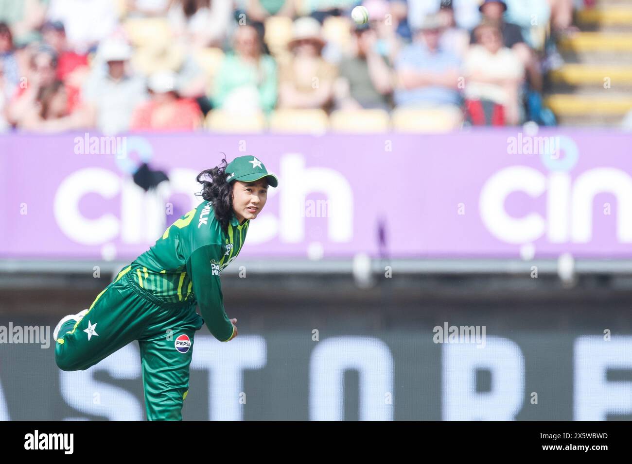 Tuba Hassan of Pakistan in action bowling during the 1st Vitality Women