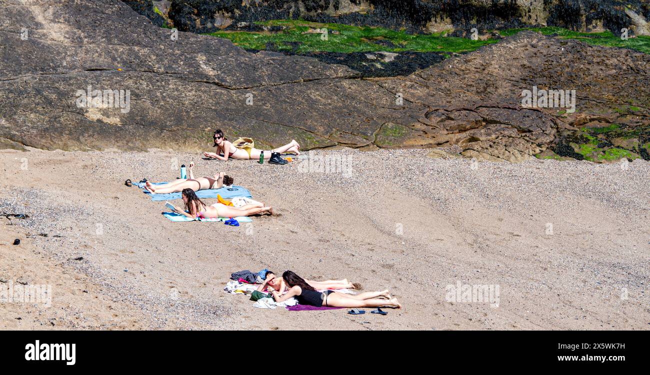 St Andrews, Fife, Scotland, UK. 11th May, 2024. UK Weather St Andrews